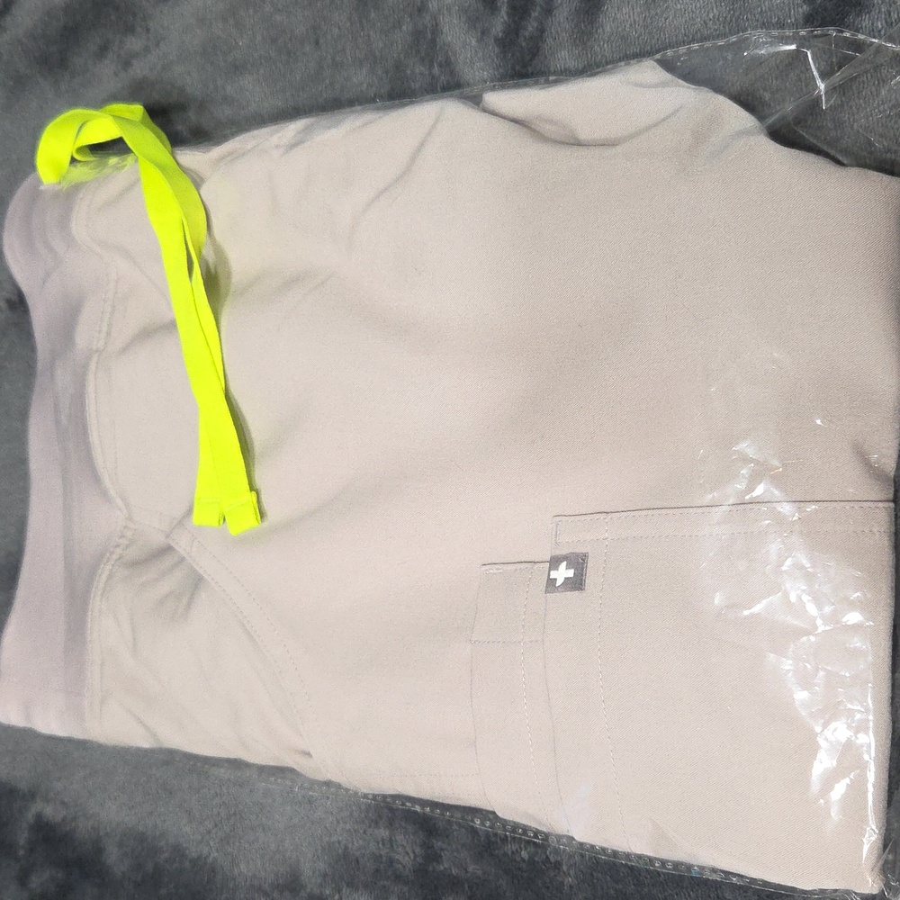 Figs Slate Kade Pants NWOT Large Petite